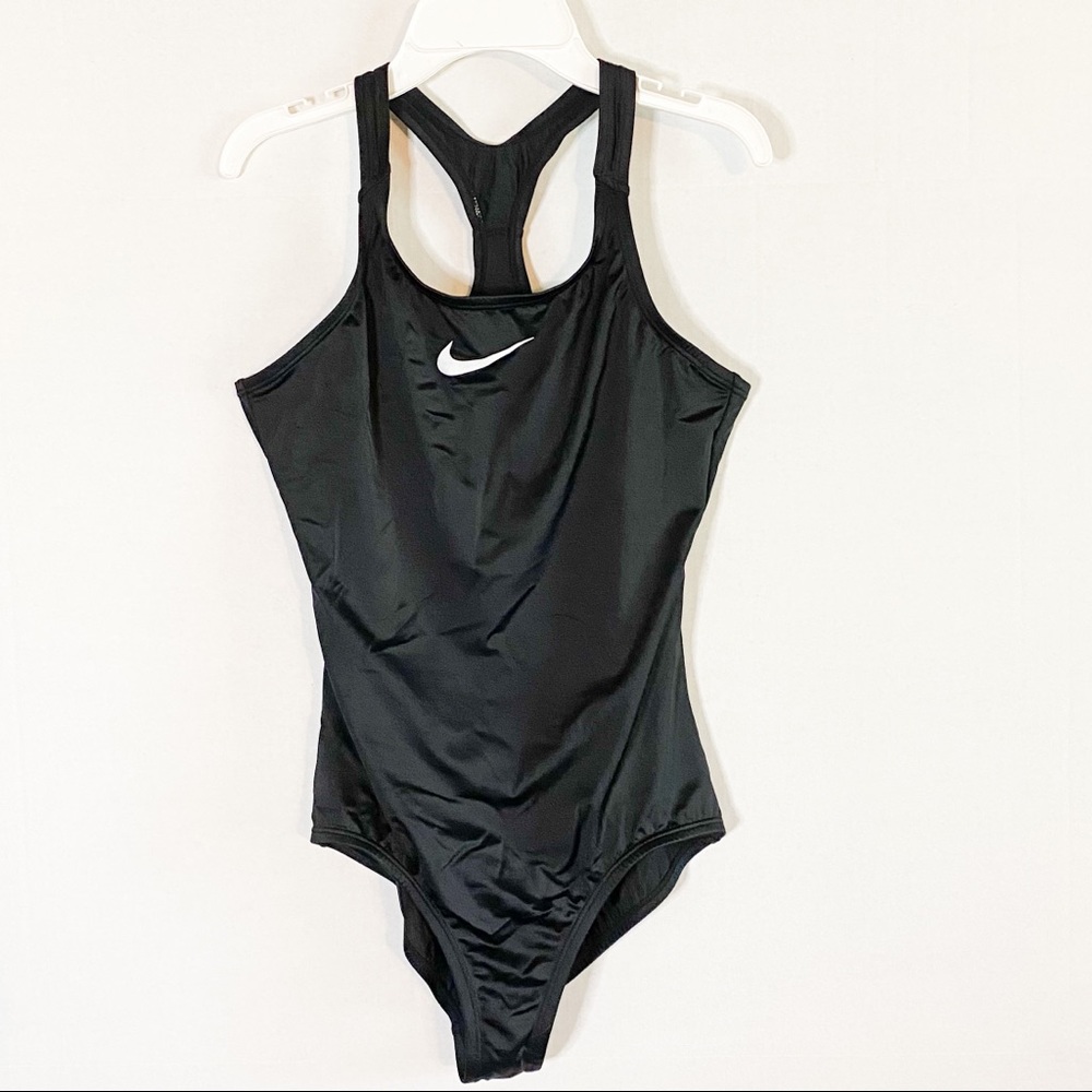 Nike girl’s XL racer back swimsuit